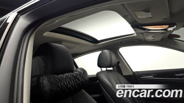 BMW 5-Series 520i Luxury