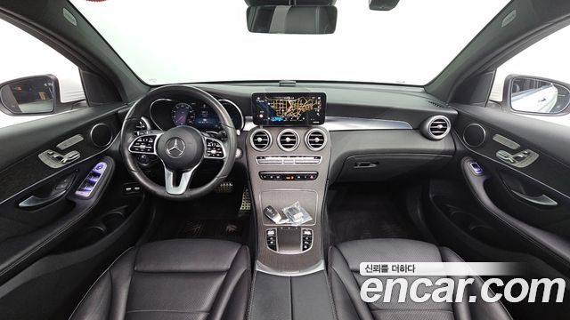 Mercedes-Benz GLC-Class GLC300e 4MATIC Coupe