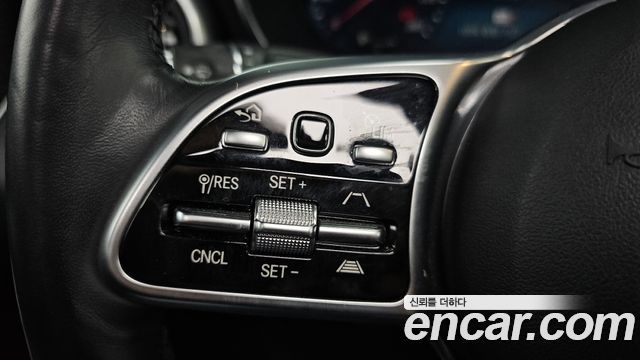 Mercedes-Benz GLC-Class GLC300e 4MATIC Coupe