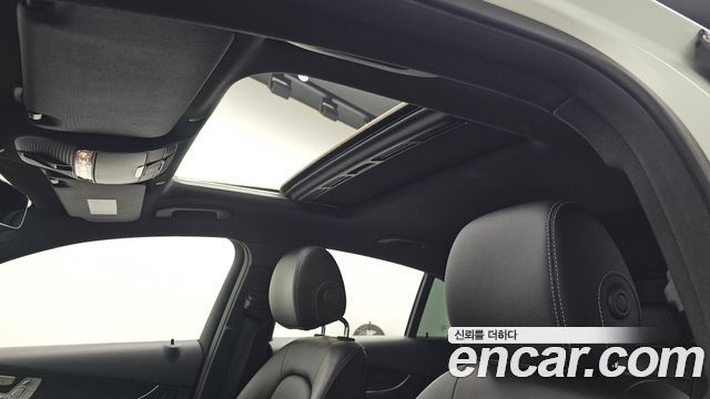 Mercedes-Benz GLC-Class GLC300e 4MATIC Coupe
