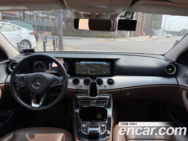 Mercedes-Benz E-Class E350d