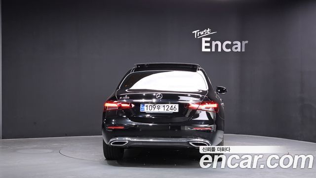 Mercedes-Benz E-Class E450 4MATIC Exclusive