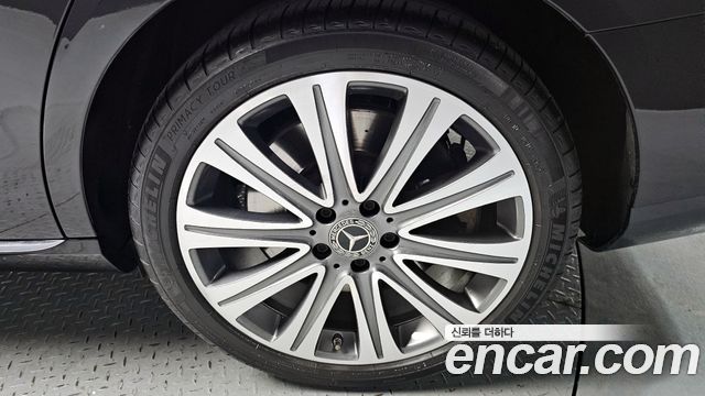 Mercedes-Benz E-Class E450 4MATIC Exclusive