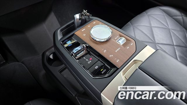 BMW iX xDrive50 Sports Plus