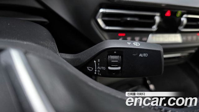 BMW 2-Series 220i Advantage