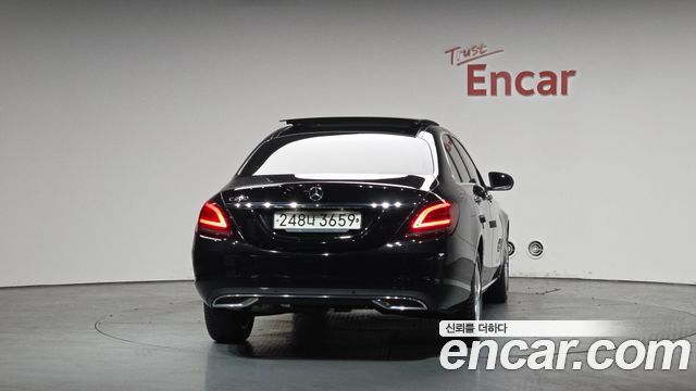 Mercedes-Benz C-Class C200 Avantgarde