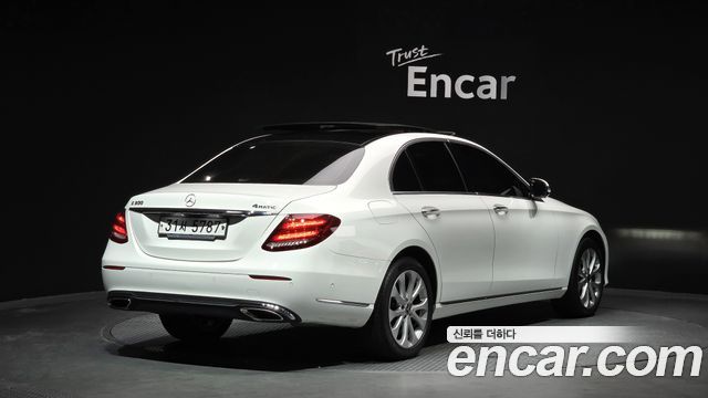 Mercedes-Benz E-Class E300 Exclusive