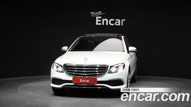 Mercedes-Benz E-Class E300 Exclusive