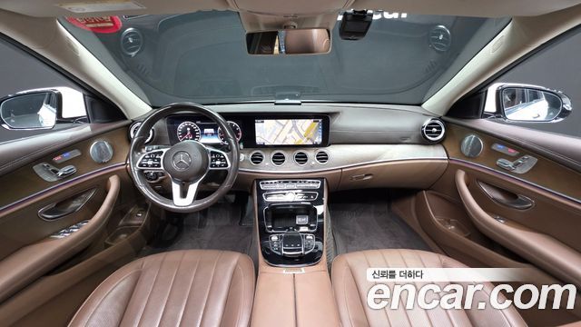 Mercedes-Benz E-Class E300 Exclusive