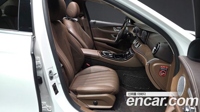 Mercedes-Benz E-Class E300 Exclusive