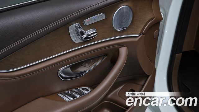 Mercedes-Benz E-Class E300 Exclusive