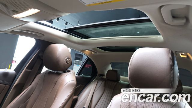Mercedes-Benz E-Class E300 Exclusive