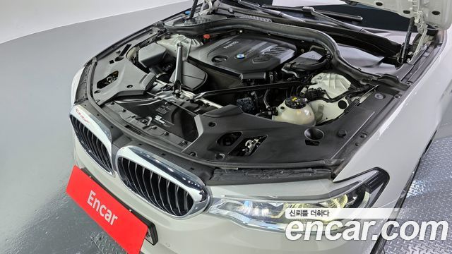 BMW 5-Series 520d M Sport package