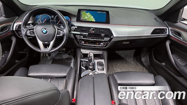 BMW 5-Series 520d M Sport package