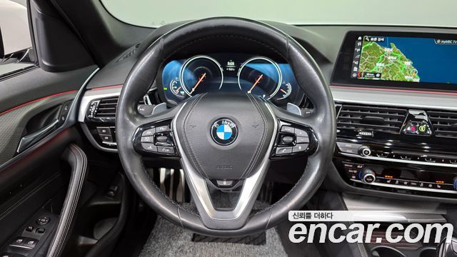 BMW 5-Series 520d M Sport package