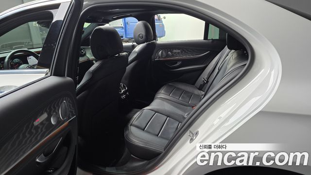 Mercedes-Benz E-Class E350 4MATIC AMG Line Edition
