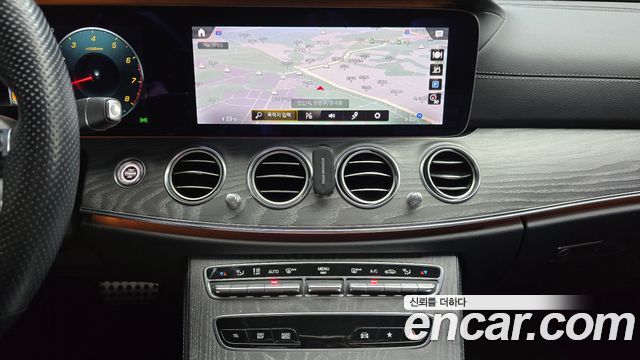 Mercedes-Benz E-Class E350 4MATIC AMG Line Edition