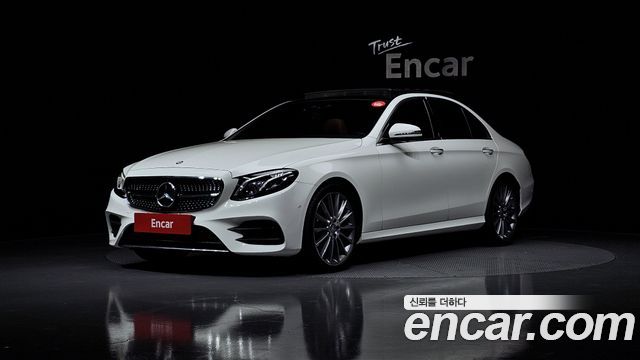 Mercedes-Benz E-Class E300 4MATIC AMG Line