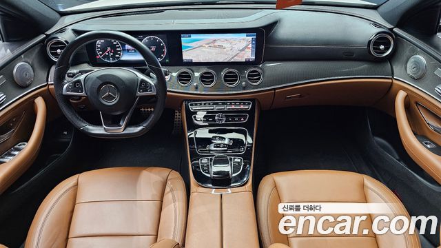 Mercedes-Benz E-Class E300 4MATIC AMG Line