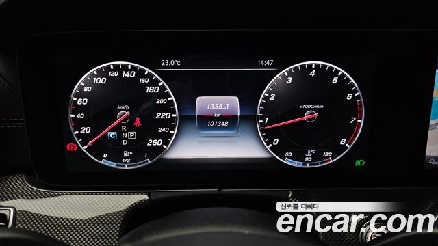 Mercedes-Benz E-Class E300 4MATIC AMG Line