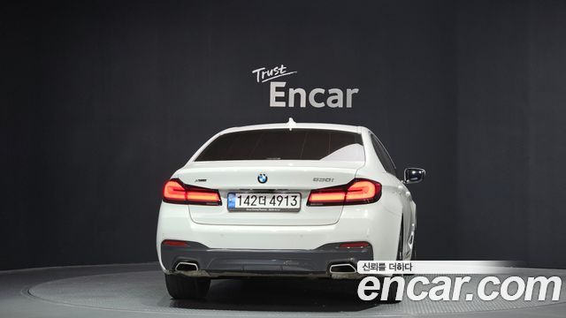BMW 5-Series 530i xDrive M Sport Package