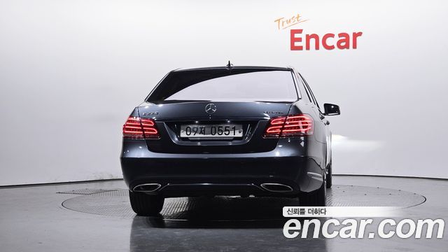 Mercedes-Benz E-Class E220 Bluetec Avantgarde