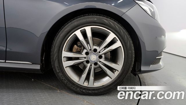 Mercedes-Benz E-Class E220 Bluetec Avantgarde