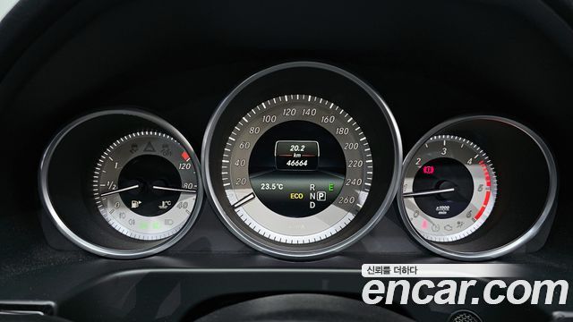 Mercedes-Benz E-Class E220 Bluetec Avantgarde