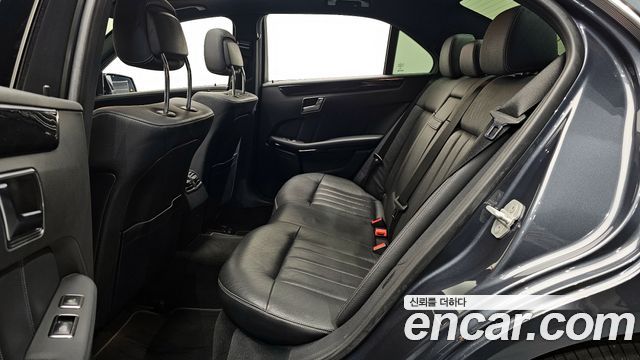 Mercedes-Benz E-Class E220 Bluetec Avantgarde