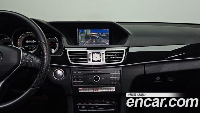 Mercedes-Benz E-Class E220 Bluetec Avantgarde