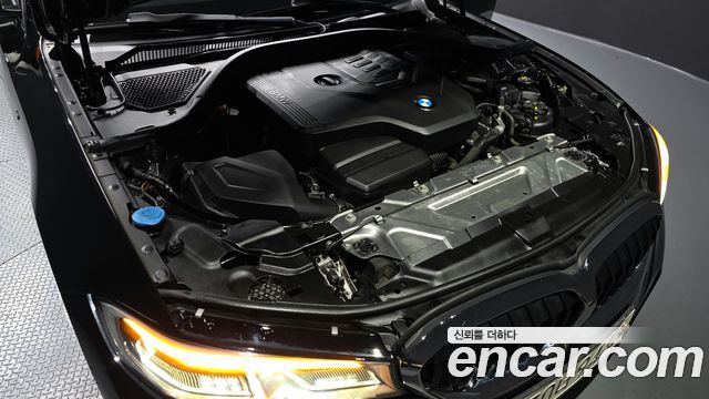BMW 3-Series 330i xDrive M Sport