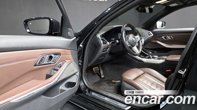 BMW 3-Series 330i xDrive M Sport
