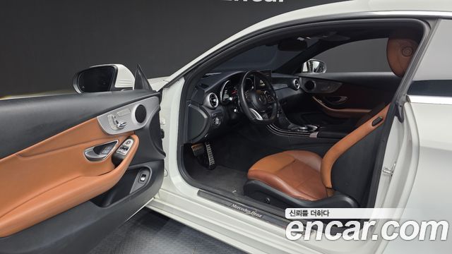 Mercedes-Benz C-Class C200 Coupe
