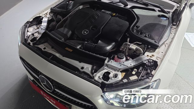 Mercedes-Benz E-Class E300d 4MATIC Coupe