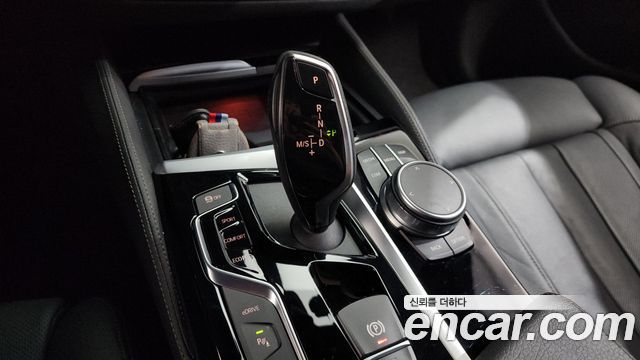 BMW 5-Series 530e M Sport