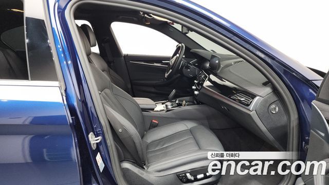 BMW 5-Series 530e M Sport