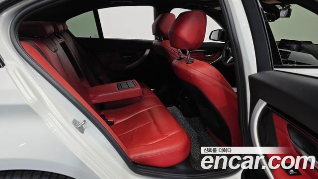 BMW 3-Series 330i M Sport