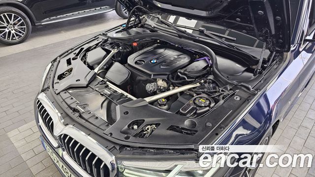 BMW 5-Series 523d M Sport
