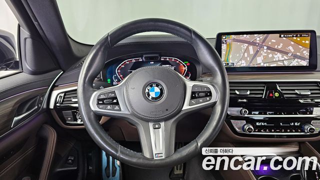 BMW 5-Series 523d M Sport
