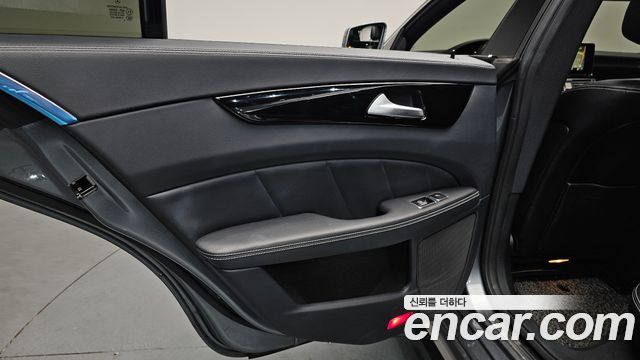 Mercedes-Benz CLS-Class CLS250 d 4MATIC AMG Line