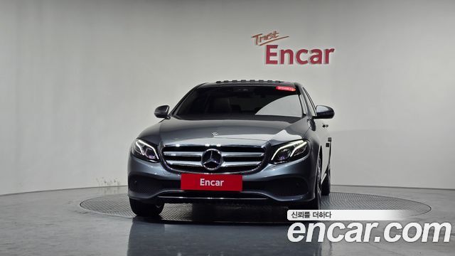 Mercedes-Benz E-Class E220d Avantgarde
