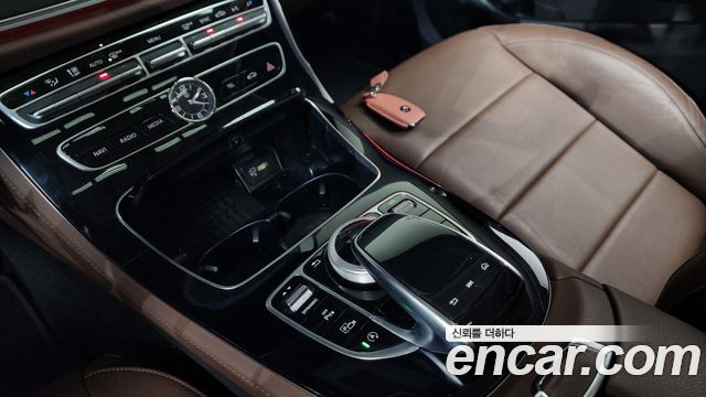 Mercedes-Benz E-Class E220d Avantgarde