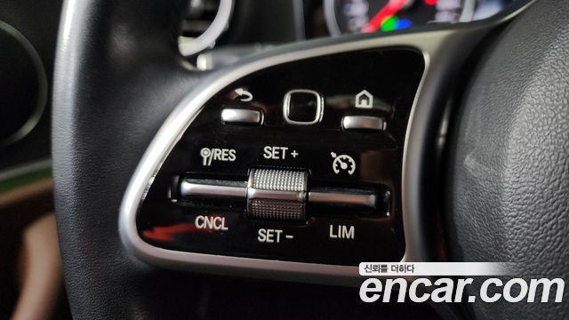 Mercedes-Benz E-Class E220d Avantgarde
