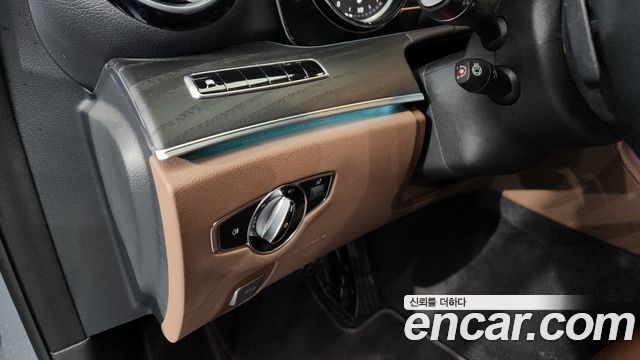 Mercedes-Benz E-Class E220d Avantgarde