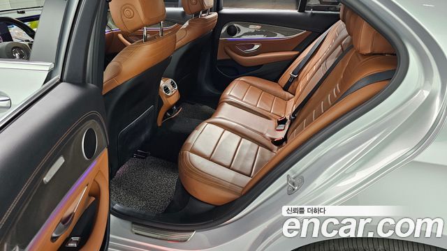 Mercedes-Benz E-Class E300 4MATIC AMG Line