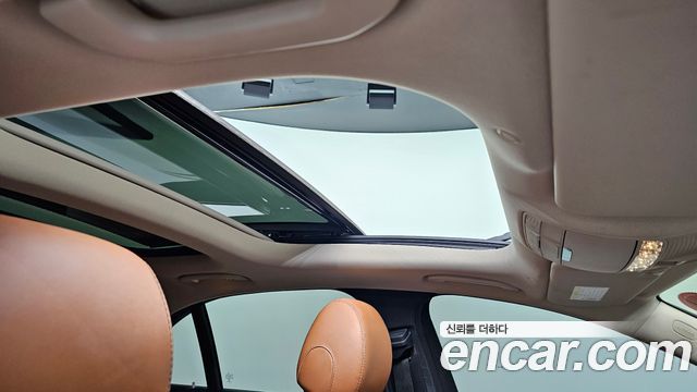 Mercedes-Benz E-Class E300 4MATIC AMG Line
