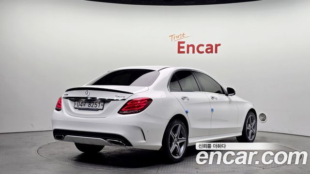 Mercedes-Benz C-Class C200 4MATIC AMG Line