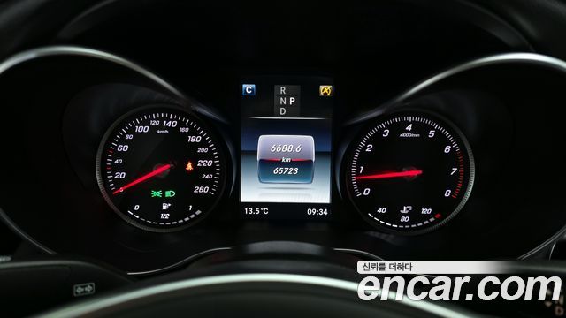 Mercedes-Benz C-Class C200 4MATIC AMG Line
