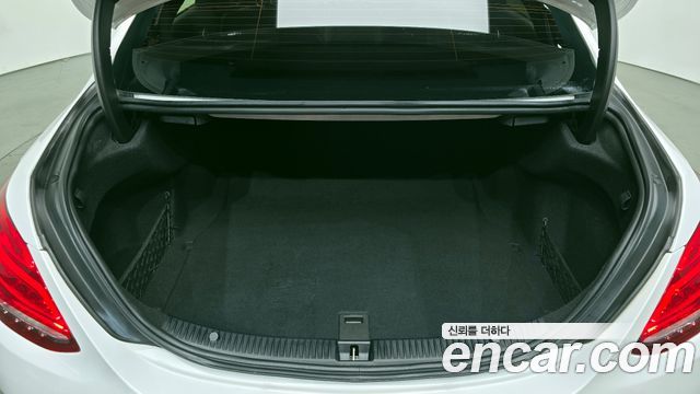 Mercedes-Benz C-Class C200 4MATIC AMG Line