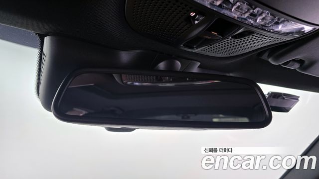 Mercedes-Benz C-Class C200 4MATIC AMG Line